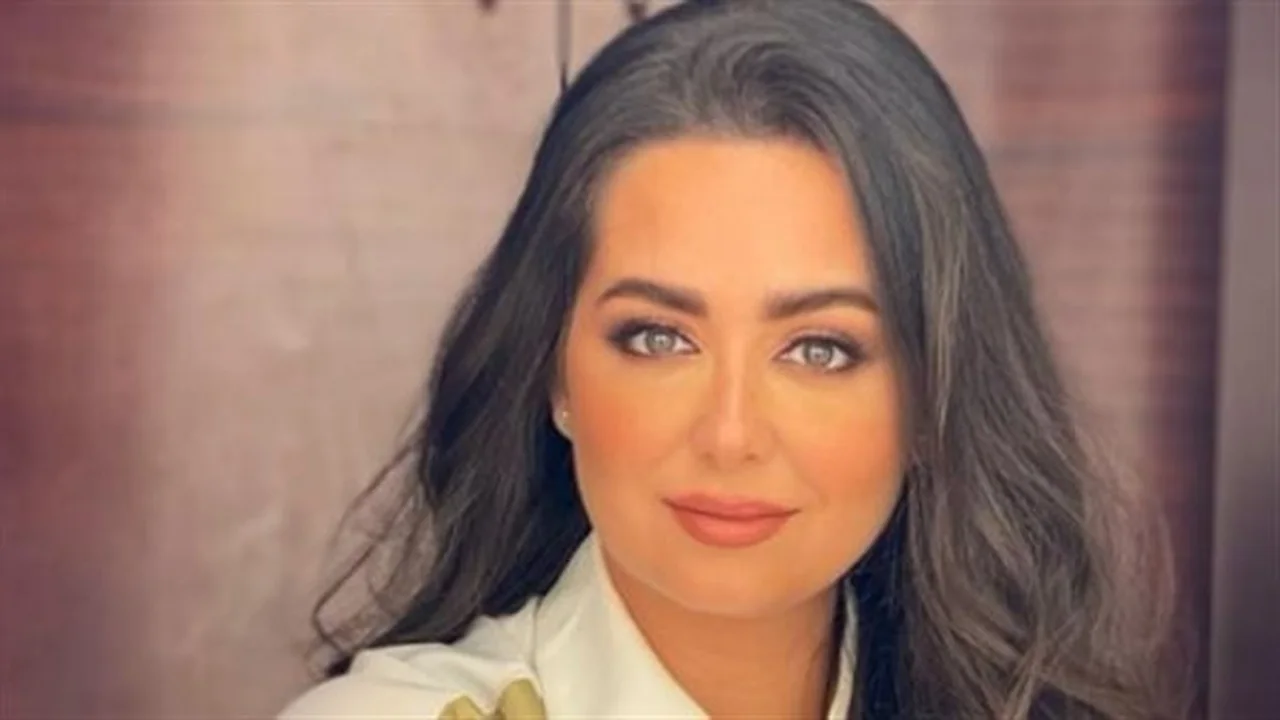 رحلة التكوين.. كيف صقلت هبة مجدي أدواتها بين المسرح والتجارب الغنائية؟